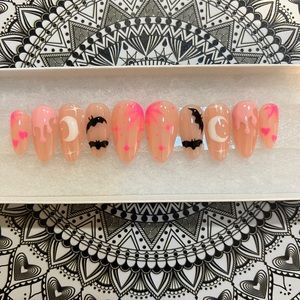 Custom press on nails